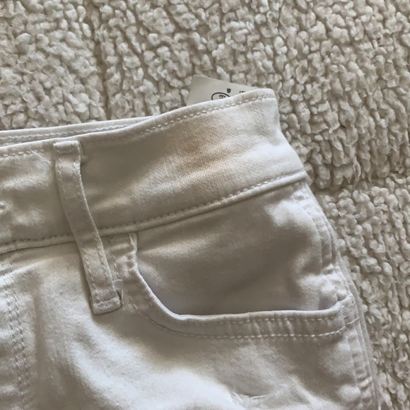 HOLLISTER HIGH RISE SHORT SHORT ADVANCED STRETCH - Picture 6 of 6